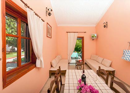 Alykes Park Bungalows & Apt