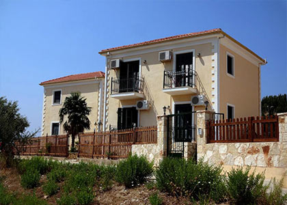 Iriana Village Inn